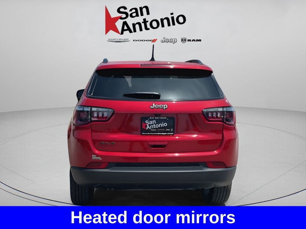 New 2026 Red Hot Pearlcoat Jeep Latitude image 13