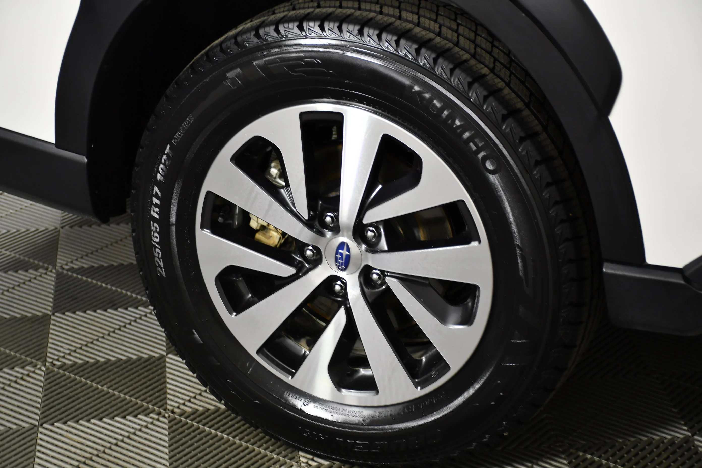 Used 2024 Crystal White Pearl Subaru Premium image 52