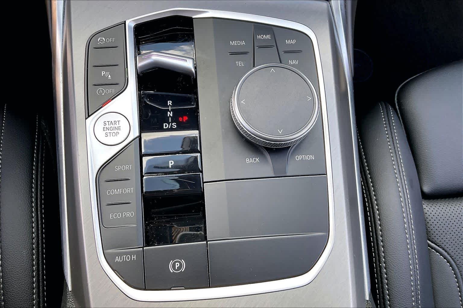 Used 2026 Alpine White BMW 330i NA image 33
