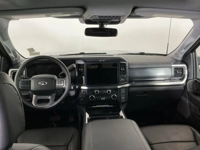 Certified Used 2025  Ford Lariat image 28