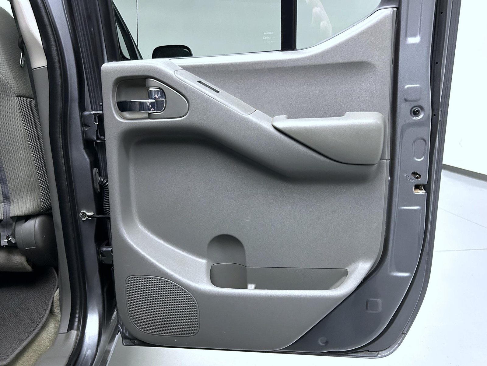 Used 2018 Gray Nissan SV image 16