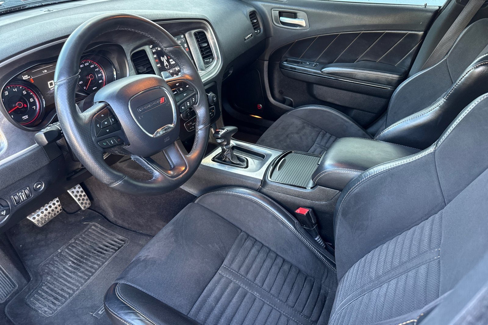 Used 2017 Octane Red Pearlcoat Dodge Daytona 392 image 8