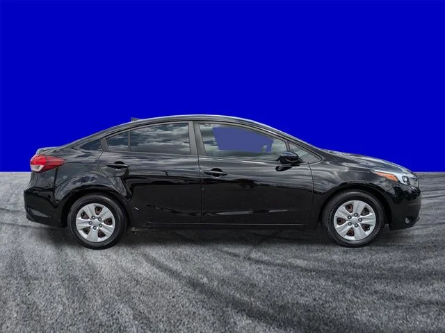 Used 2017 Aurora Black Kia LX image 3