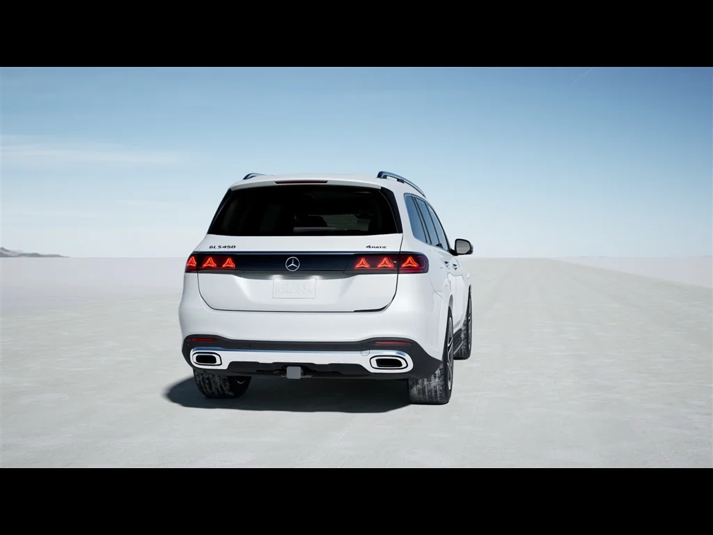 New 2027 MANUFAKTUR Moonlight White Metallic Mercedes-Benz GLS 450 image 19