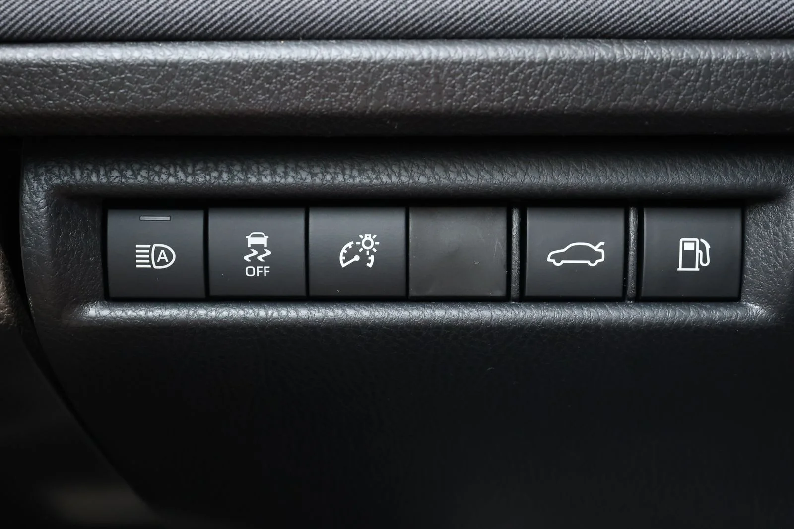New 2026  Toyota LE image 22
