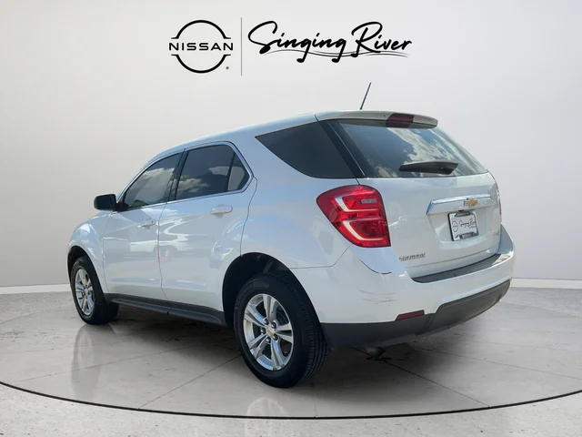 Used 2017 White Chevrolet LS image 5