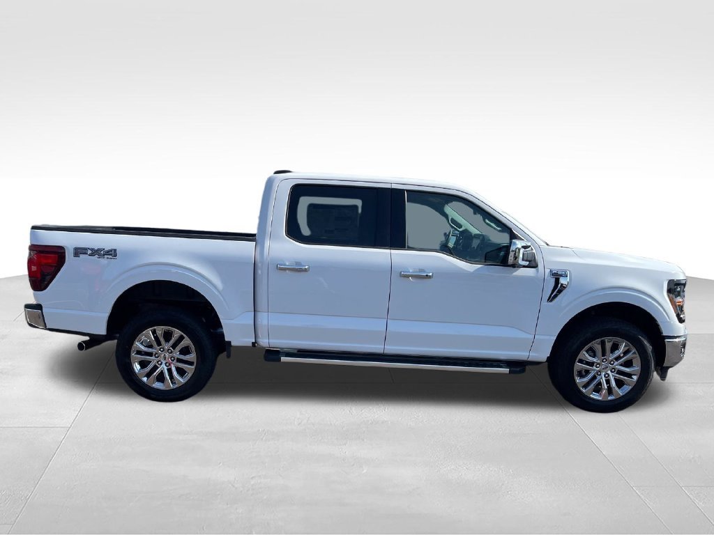 New 2026 Oxford White Ford XLT image 6