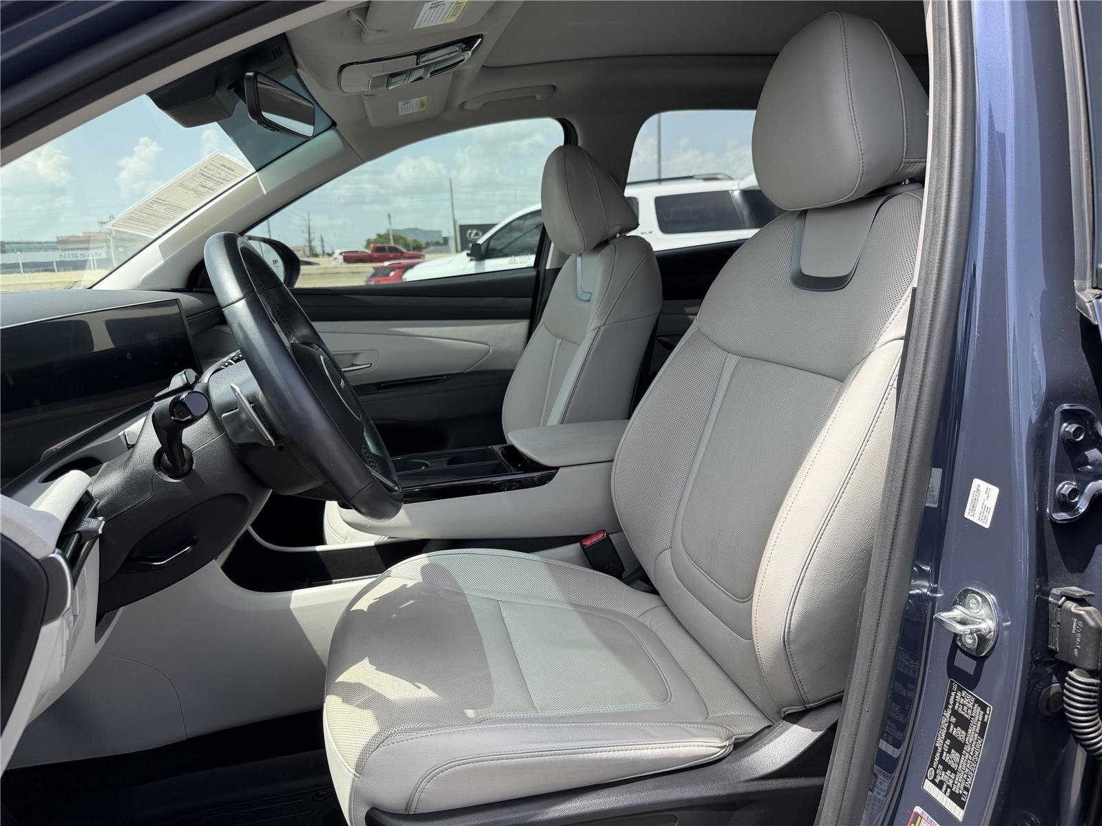Used 2025 Atlantis Blue Hyundai Limited image 14