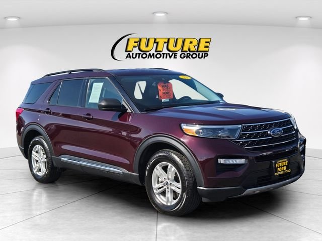 Used 2023 Red Ford XLT image 1