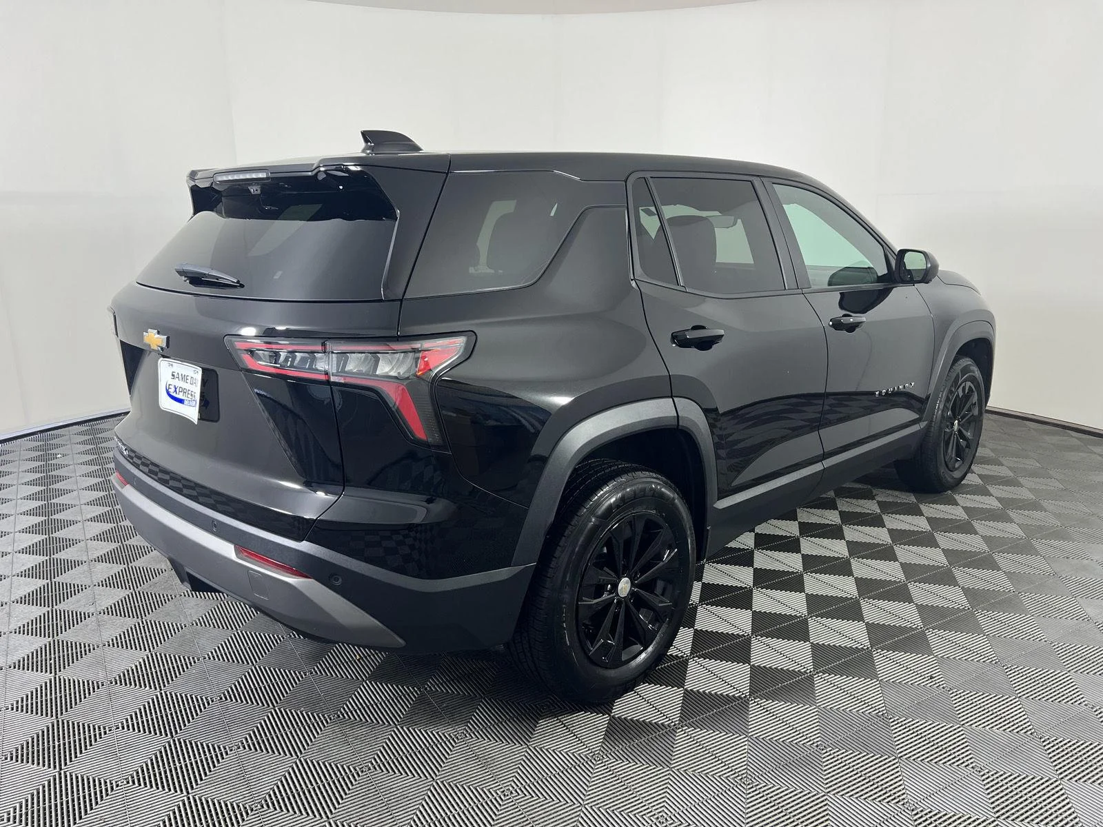 Used 2025 Mosaic Black Metallic Chevrolet LT image 24