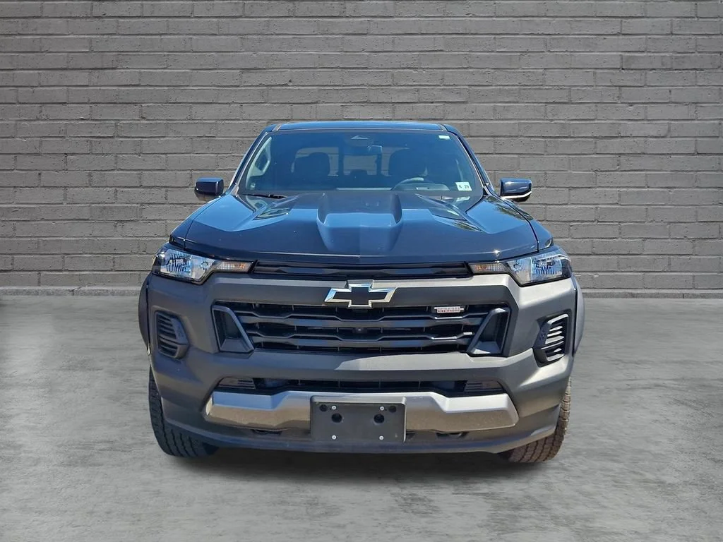 Used 2024 Black Chevrolet Trail Boss image 2