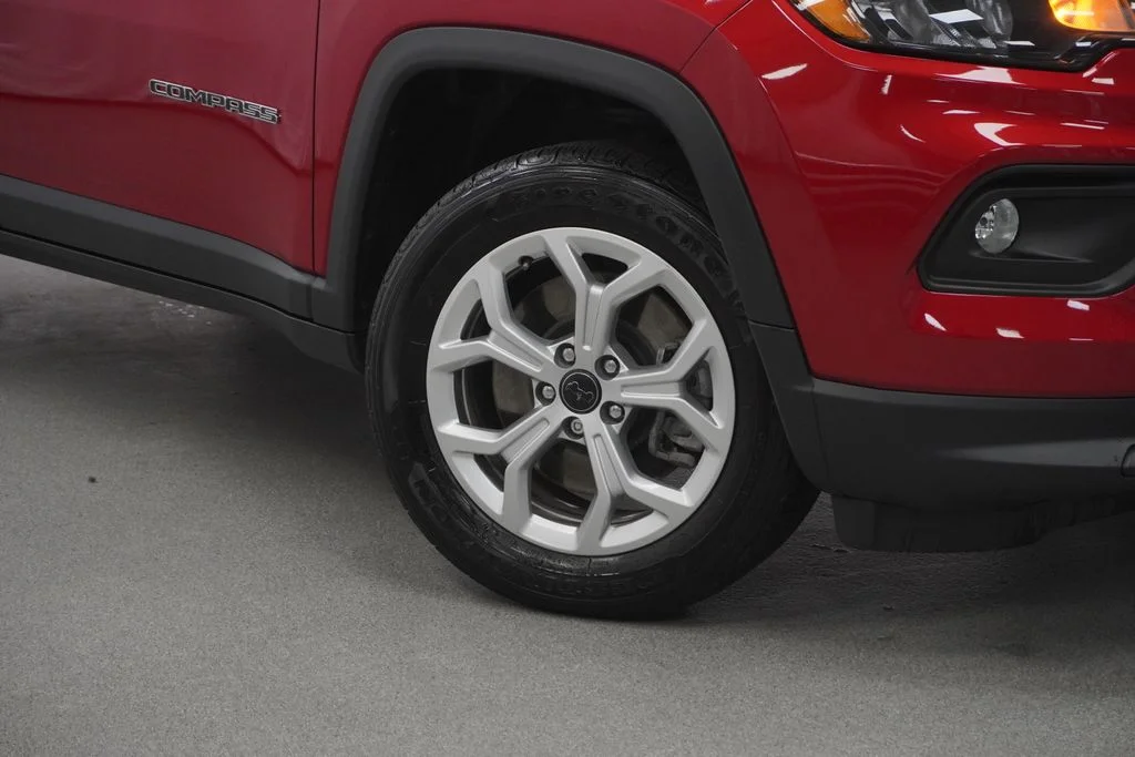 Certified Used 2025 Red Jeep Latitude image 4