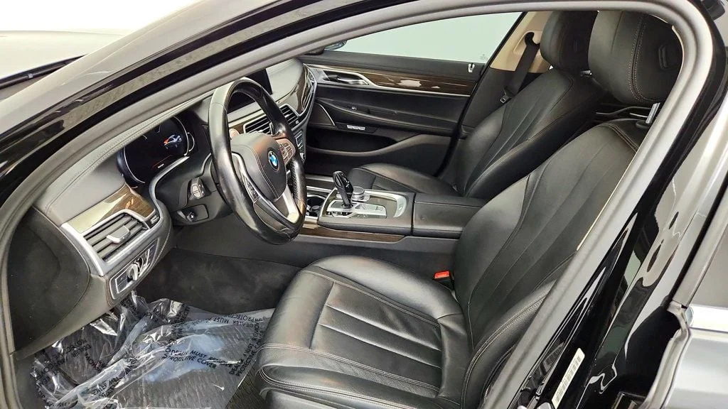 Used 2018 Black Sapphire Metallic BMW 740i xDrive image 21