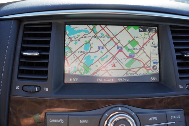 Used 2019 Black Nissan SL image 6