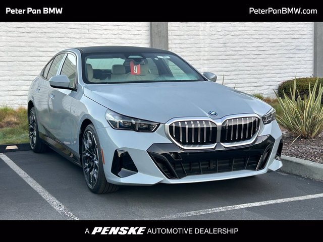 【最終SALE】 エムブランエッセンス 5本 New 2027 BMW 5 Series 550e xDrive 4D Sedan in San Mateo #B50996