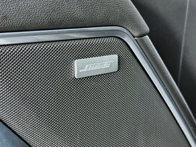 Used 2022 IRIDESCENT PEARL TRICOAT Chevrolet LTZ image 21
