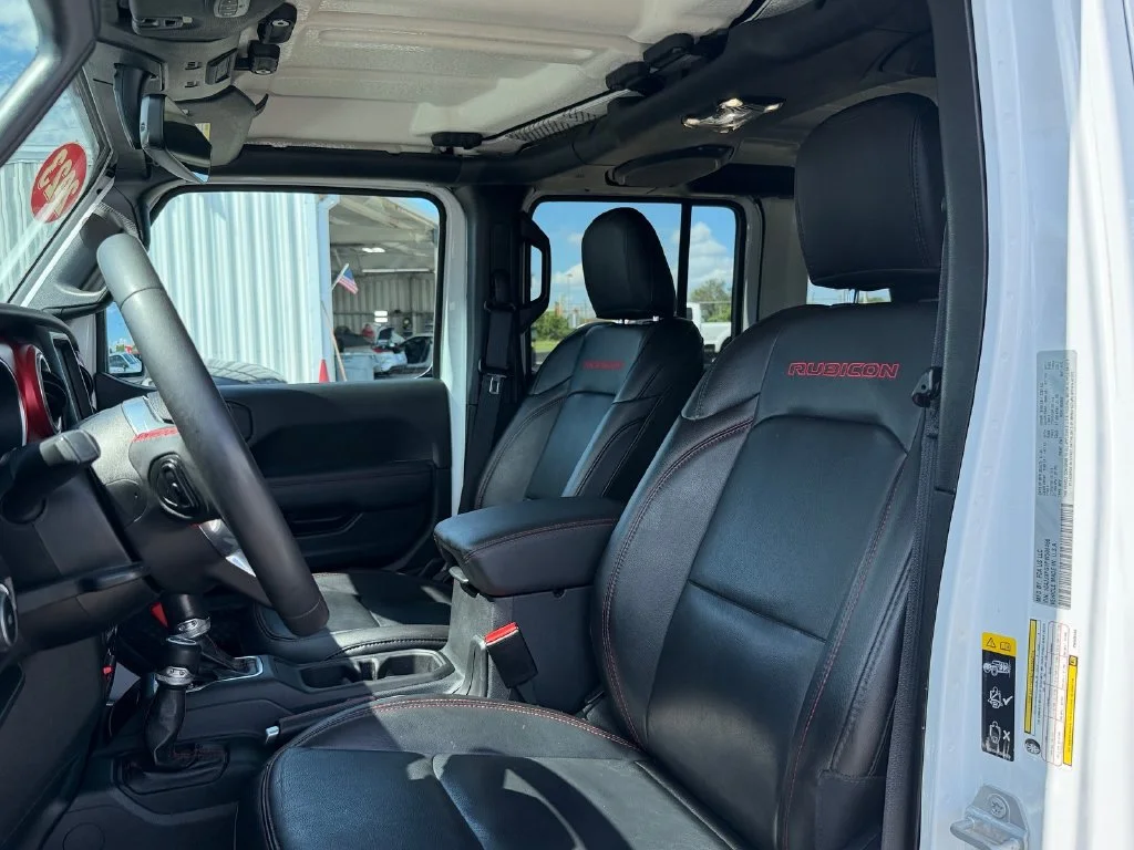 Used 2023 White Jeep Rubicon image 9