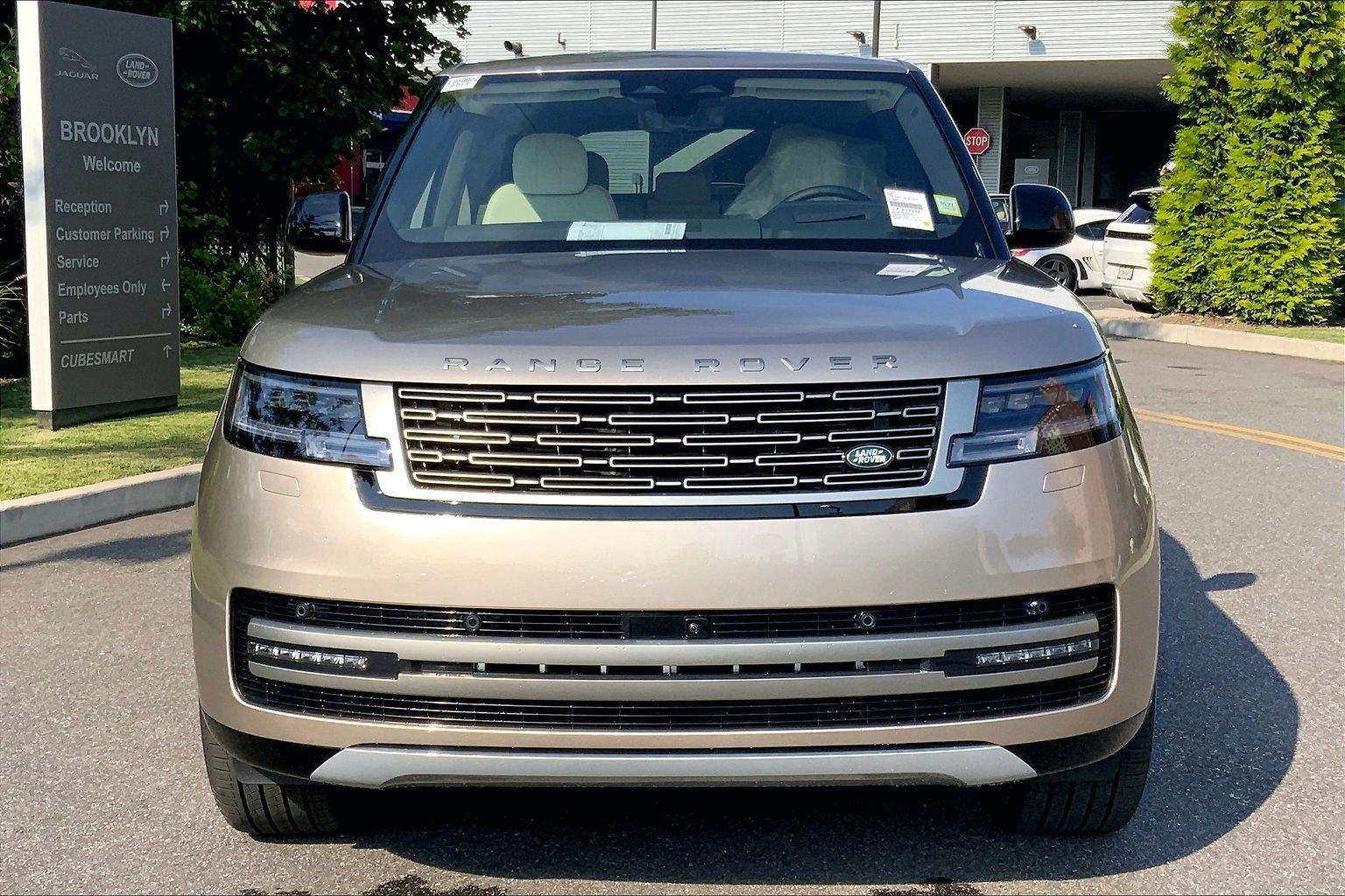 New 2026 Batumi Gold Land Rover SE image 3