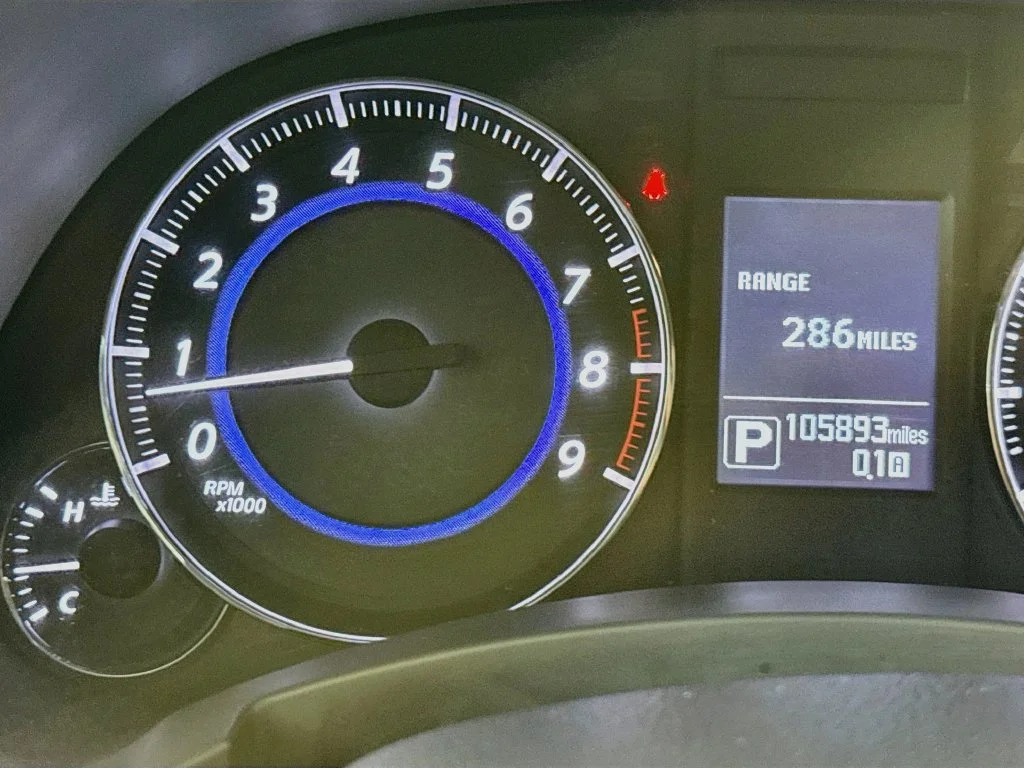Used 2016 Silver INFINITI  image 14