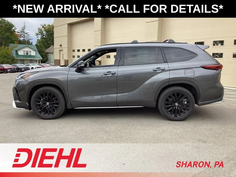 Used 2024 Gray Toyota XSE image 4