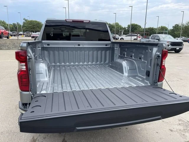 New 2026 Sterling Gray Metallic Chevrolet LT image 23