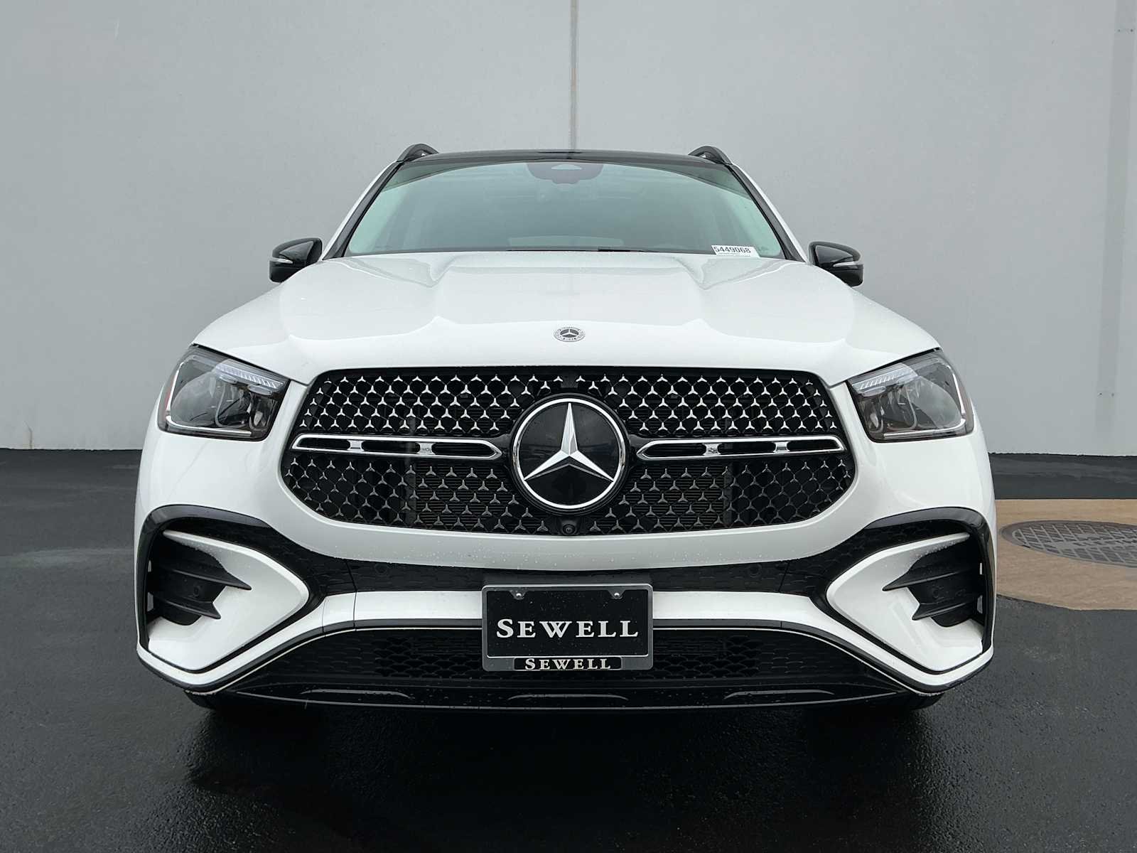 Certified Used 2026 Polar White Mercedes-Benz GLE 450 image 2