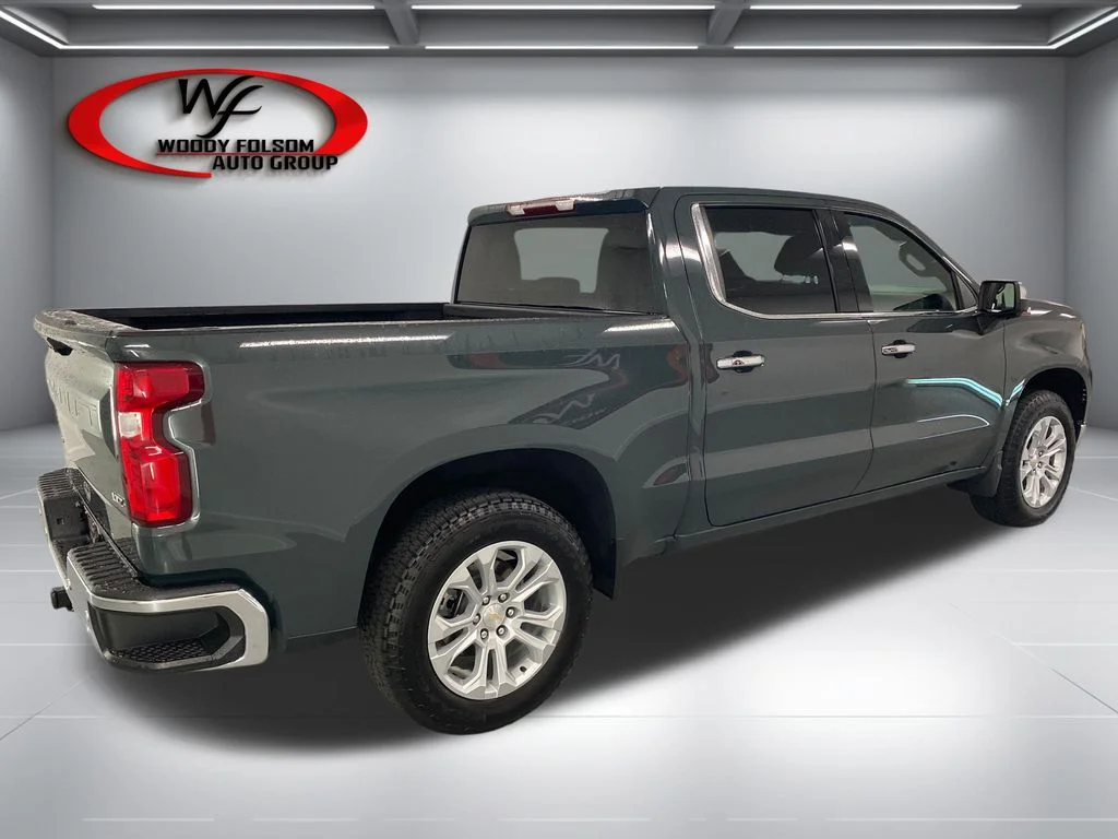 Used 2026 Gray Chevrolet LTZ image 7