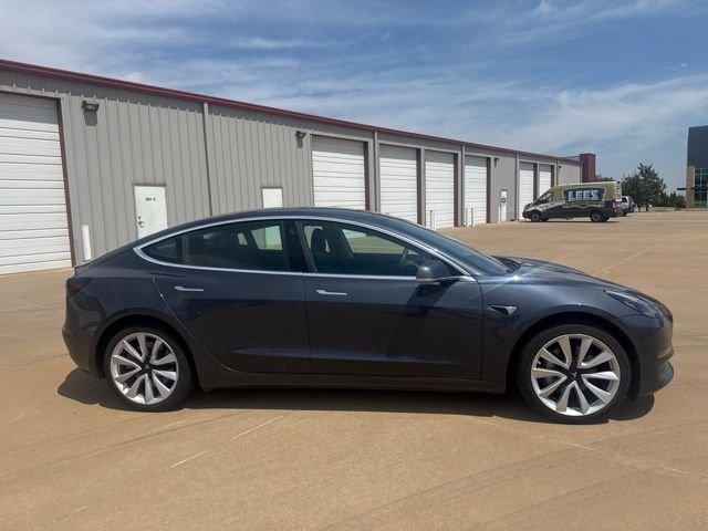 Used 2020 Gray Tesla Long Range image 4