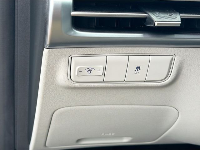 2025 Hyundai Tucson SE - Photo 10