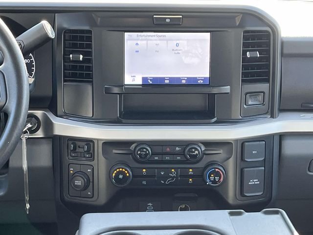 Used 2025 White Ford XLT image 17