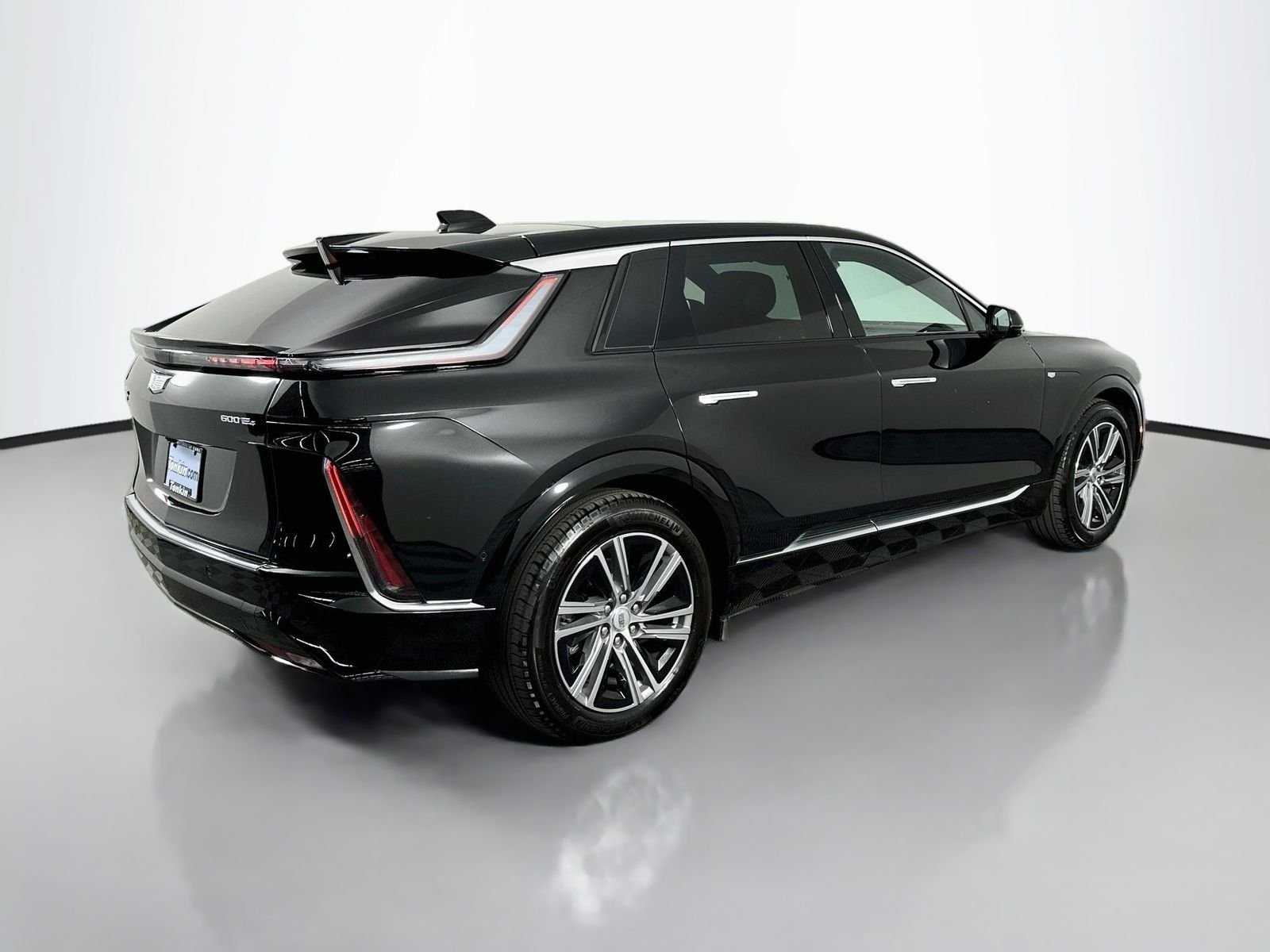 Used 2024 Stellar Black Metallic Cadillac Luxury image 7