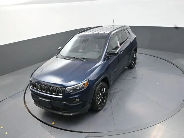 New 2026 Fathom Blue Pearl Coat Jeep Latitude image 13
