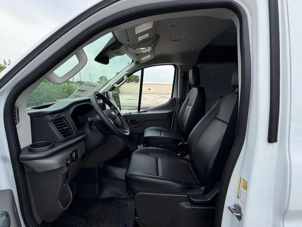 New 2026 Oxford White Ford Cargo Van image 7
