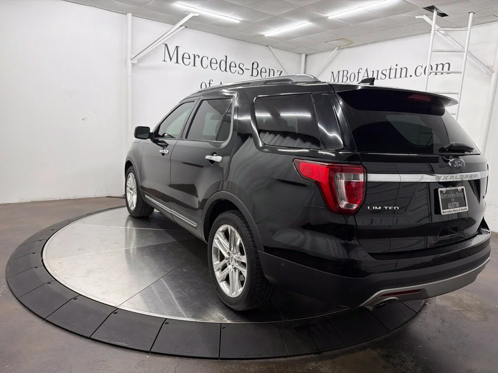 Used 2017 Black Ford Limited image 3