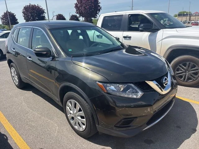 Used 2015 Black Nissan S image 5