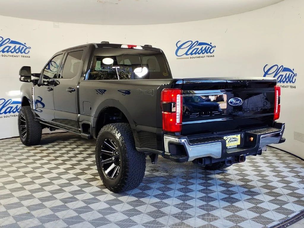 Used 2023 Black Ford Lariat image 2