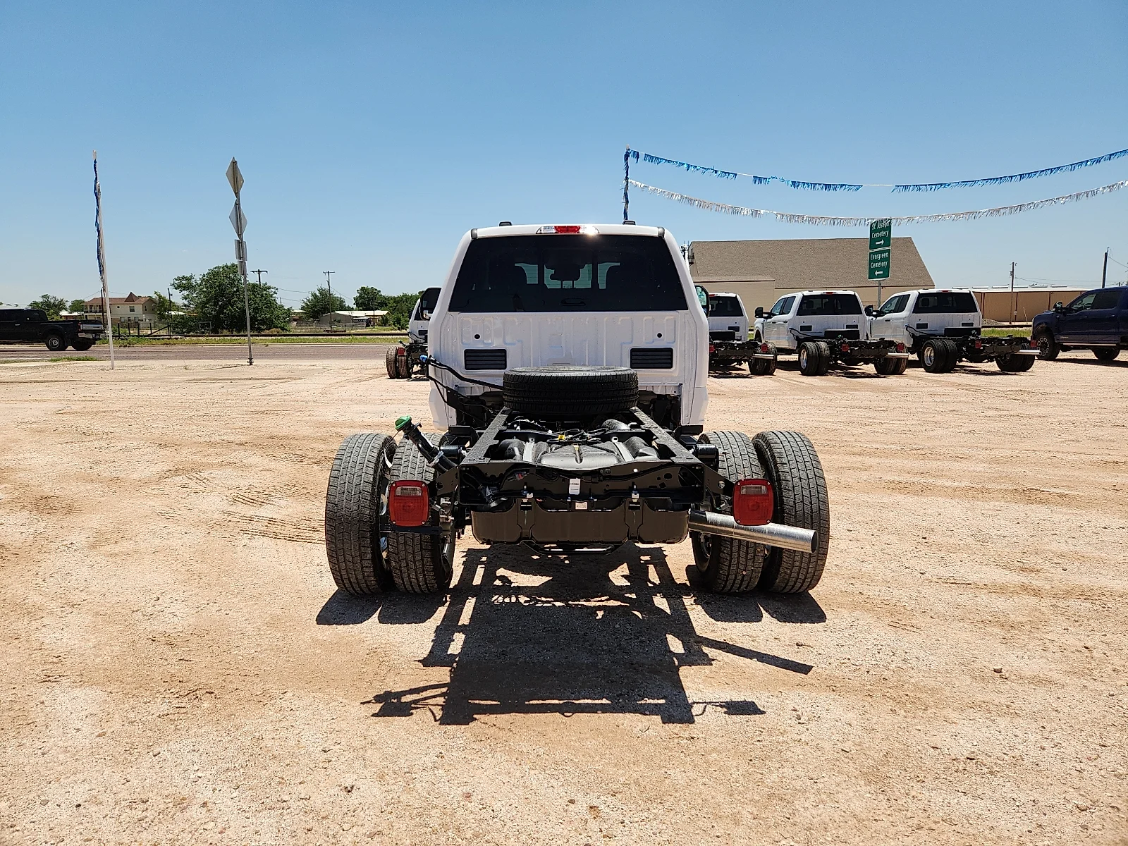 New 2026 Oxford White Ford F-350® XL image 6