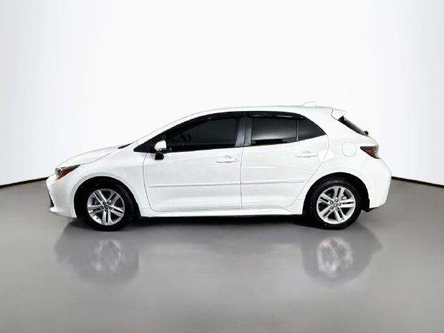 Used 2022 White Toyota SE image 4