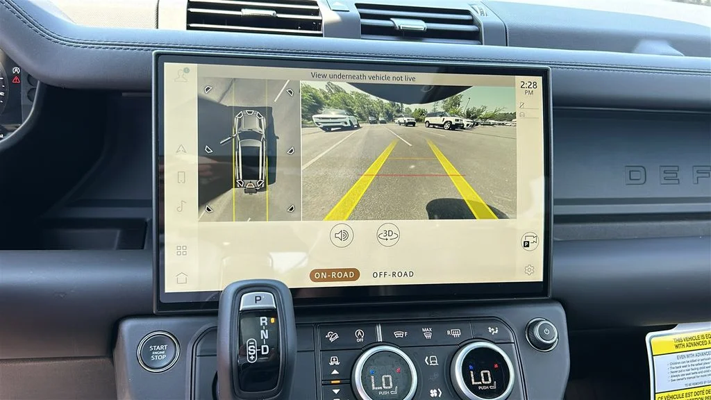 New 2026 Borasco Grey LAND ROVER X-Dynamic SE image 17