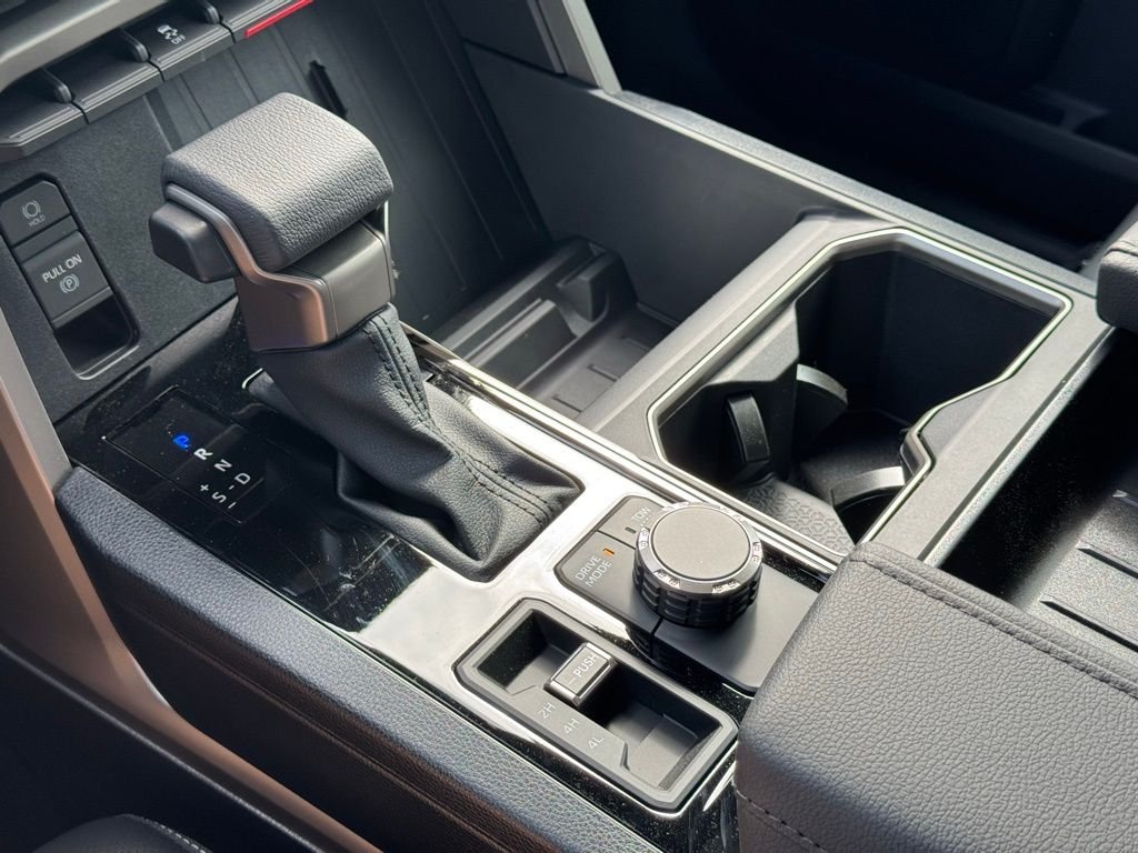 2026 Toyota Tundra SR5 - Photo 24