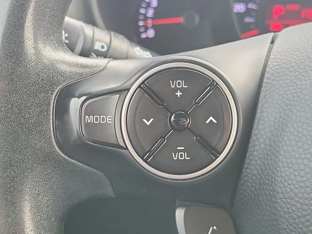Used 2016 Silver Kia Base image 20