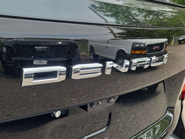 Used 2026 Onyx Black GMC Denali Ultimate image 5