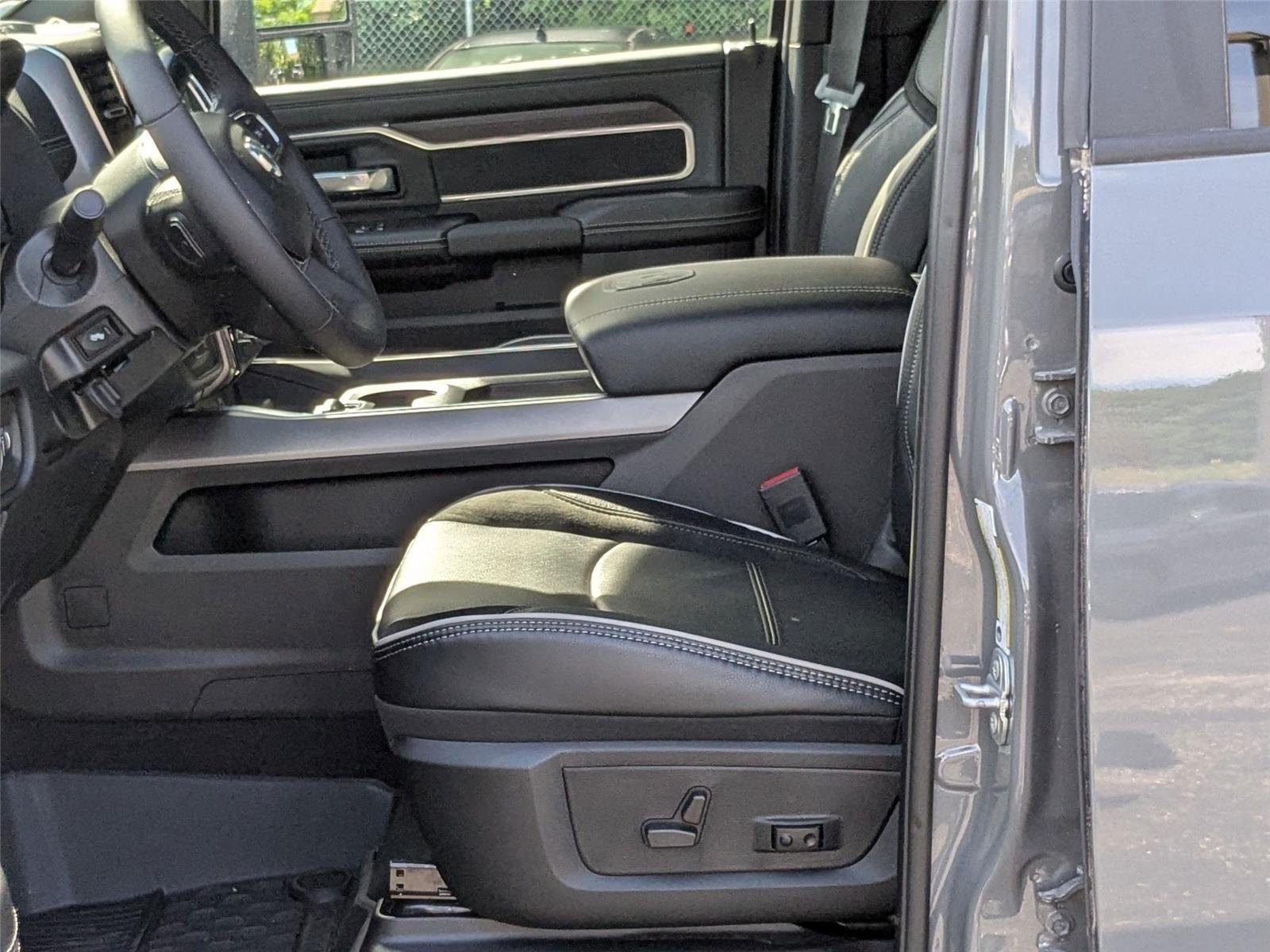 New 2026 Ceramic Gray Clear-Coat Exterior Paint RAM Laramie image 12