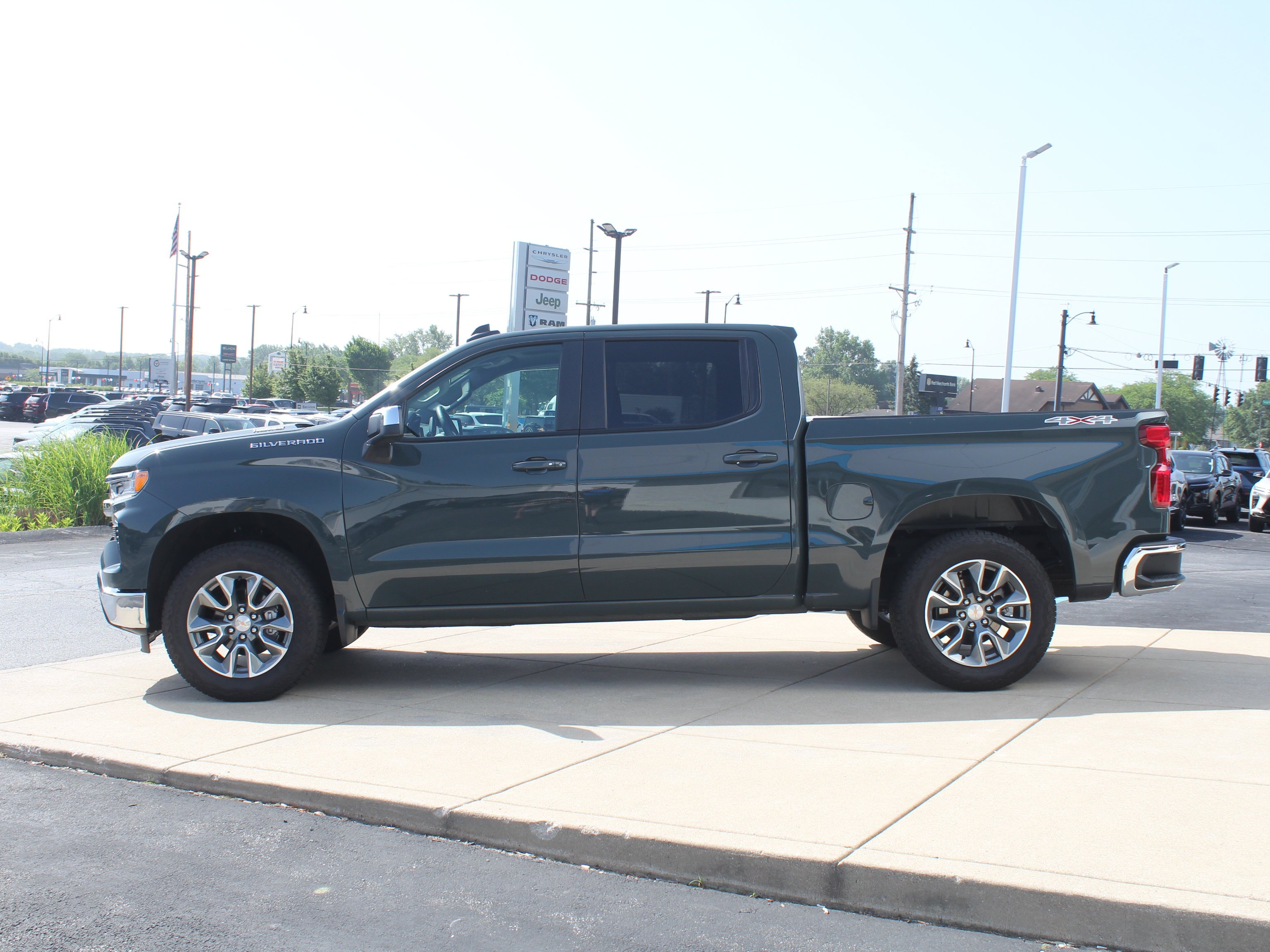 New 2026 CYPRESS GRAY Chevrolet LT (2FL) image 6