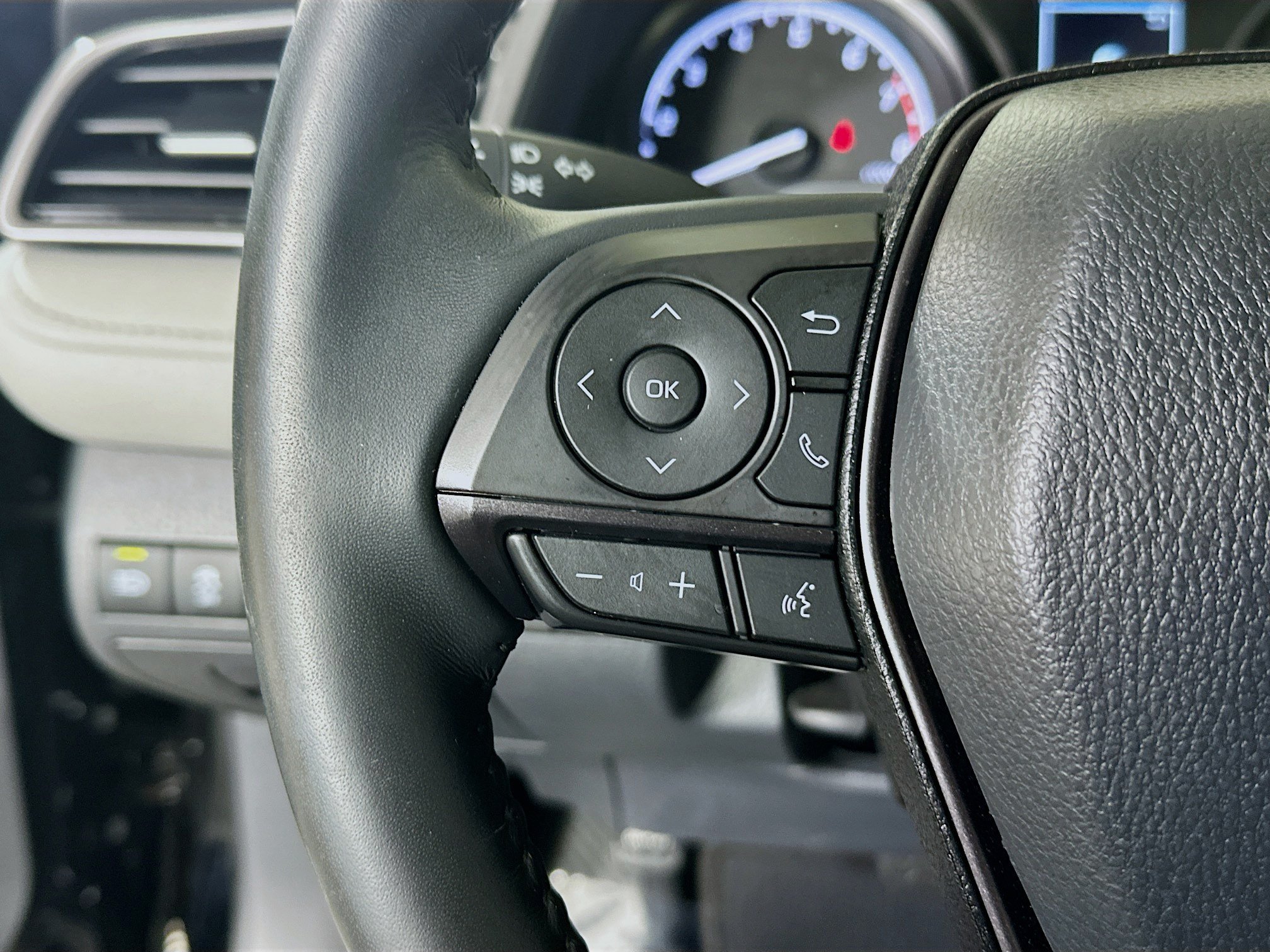 Certified Used 2023 Midnight Black Metallic Toyota SE image 16