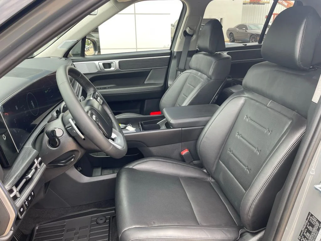 Used 2025 Gray Hyundai Limited image 12