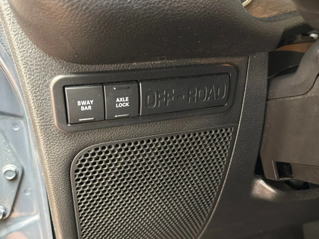 Used 2016 Rhino Clearcoat Jeep Unlimited Rubicon image 24