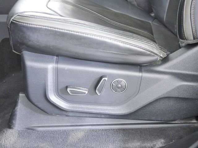 Used 2019 Black Ford Platinum image 23