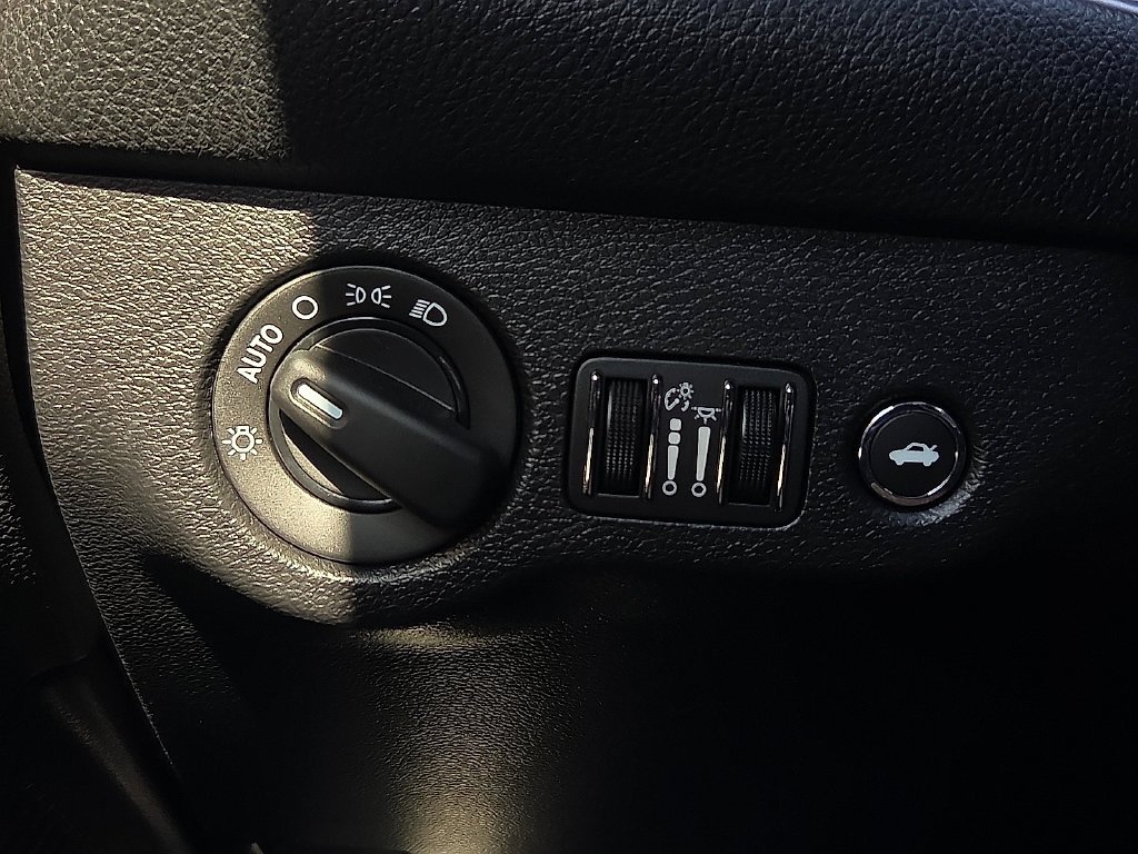 Used 2019 Blue Dodge SRT Hellcat image 20
