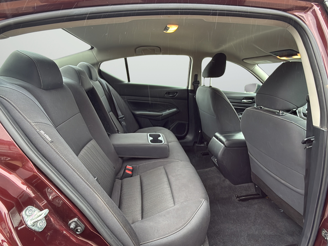 Used 2025 Red Nissan 2.5 SV image 25